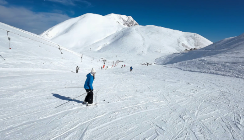 Σε ισχύ οι χειμερινές συνθήκες – Ποια χιονοδρομικά κέντρα λειτουργούν την Κυριακή 11 Ιανουαρίου 2026